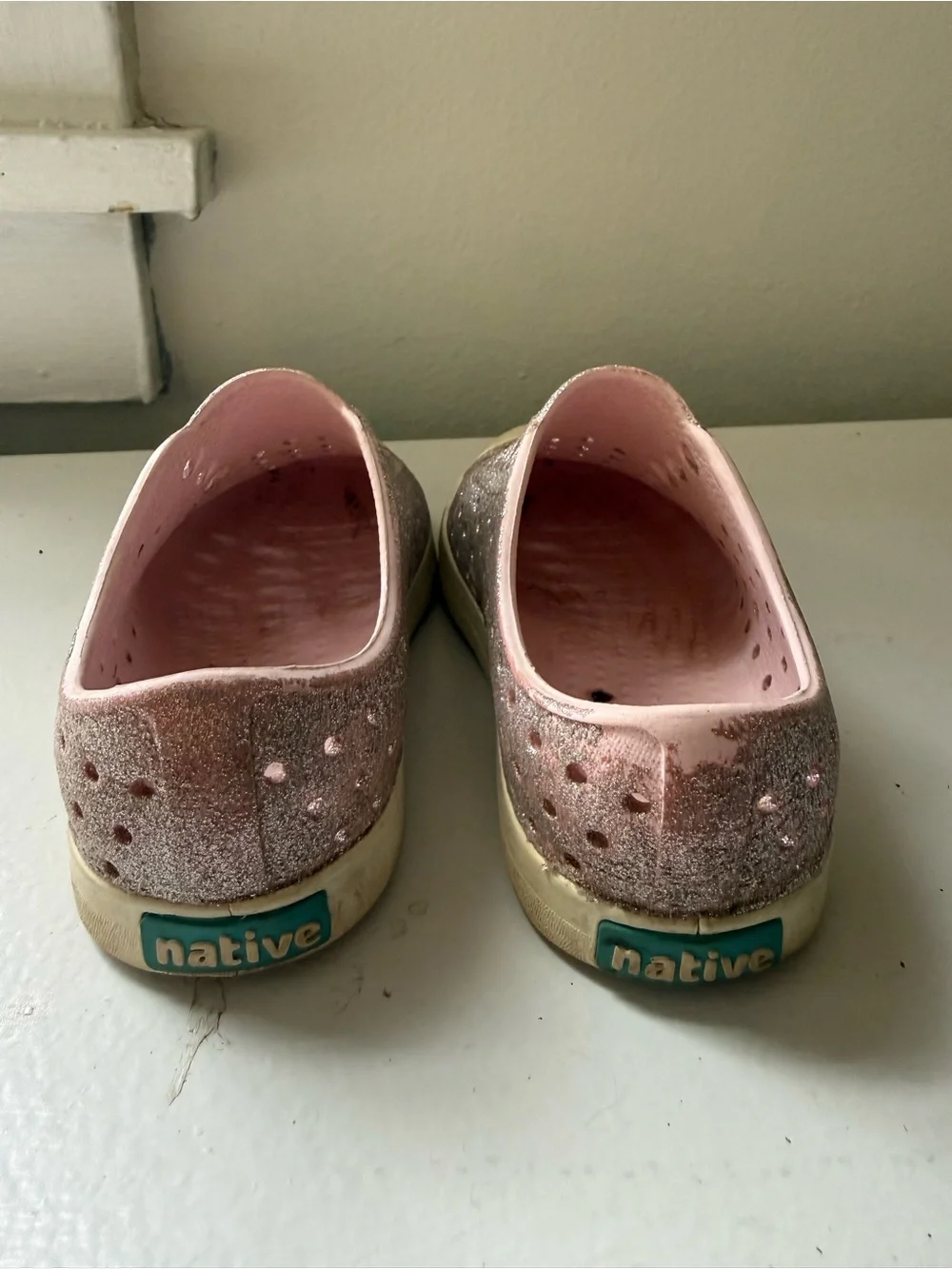 Sparkly Glitter Slip-On Sneakers in Pink